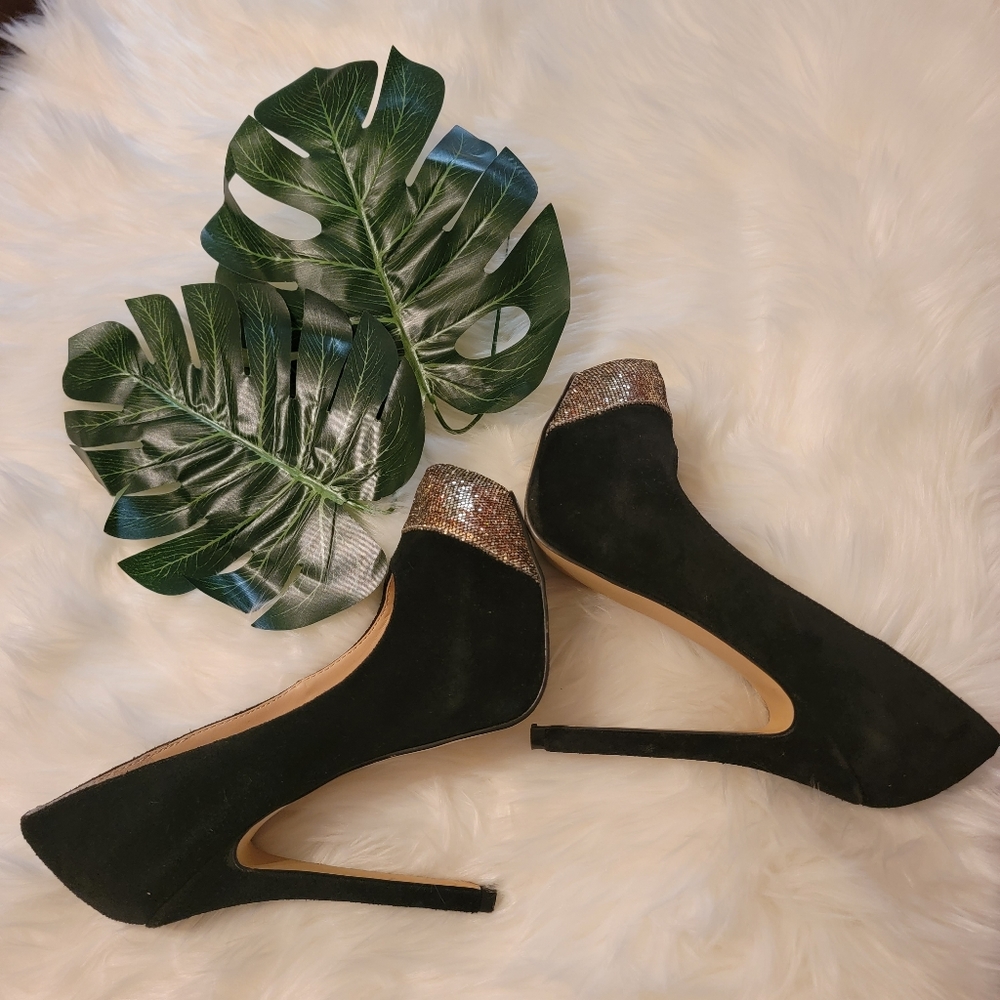 Steve Madden, Size 6, Black and Gold